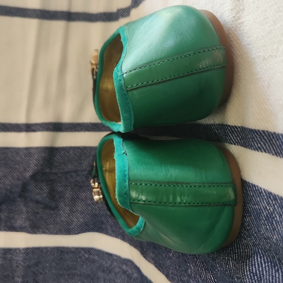 A2175 Daphnee Coach Shoes - Picture 5 of 9